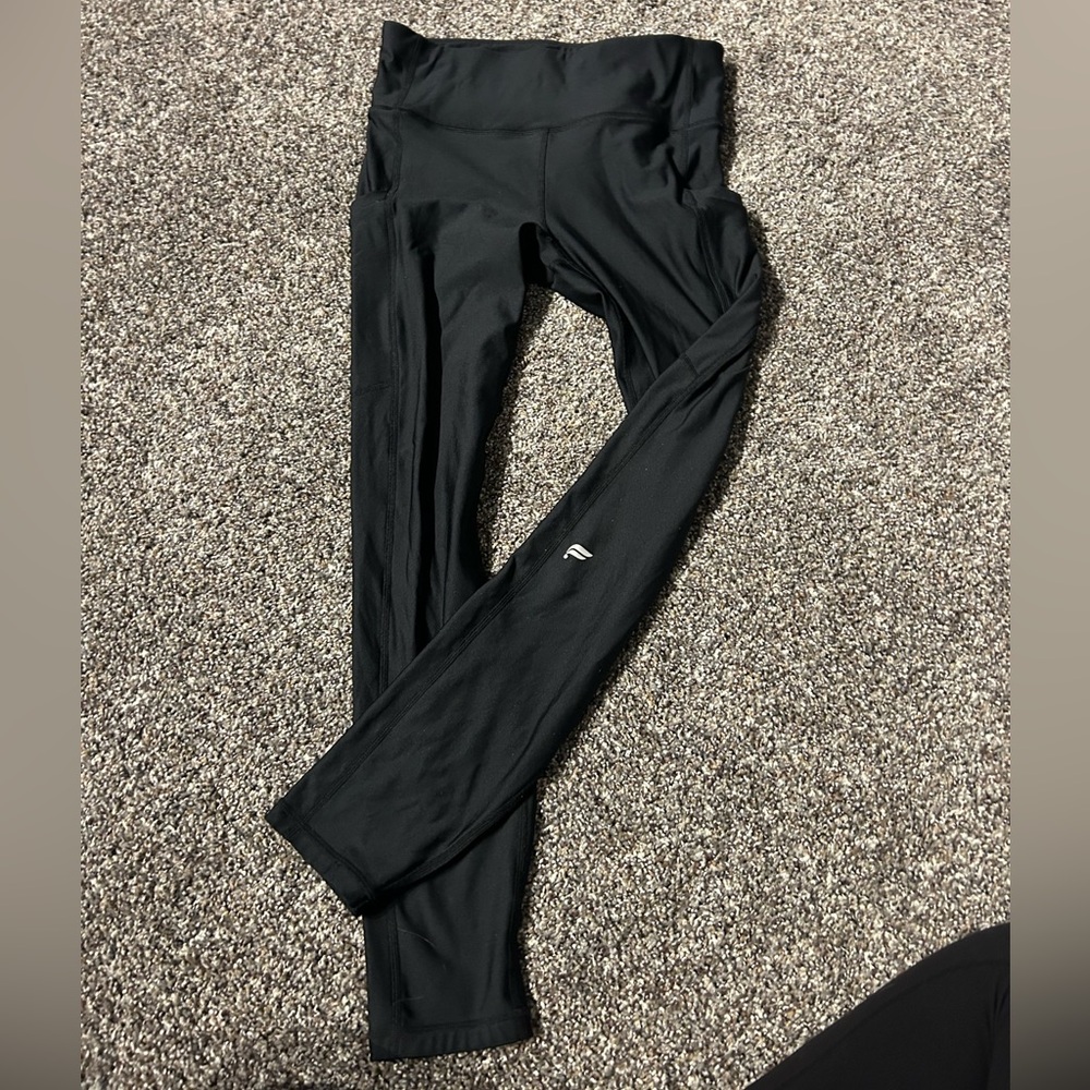 Black fabletics leggings